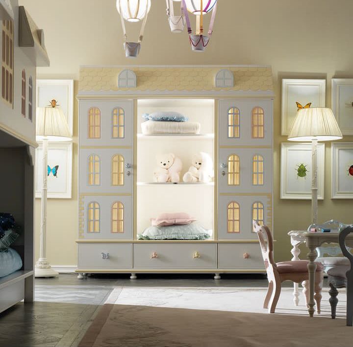 Dollhouse Wardrobe by Notte Fatata