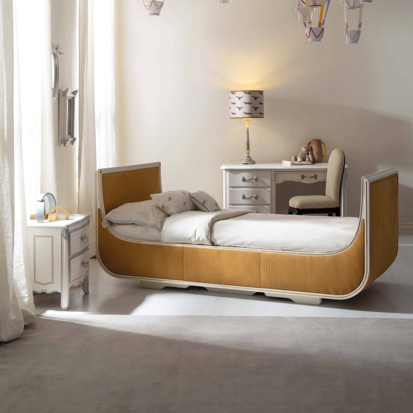 kids-bed-with-pull-out-pouf