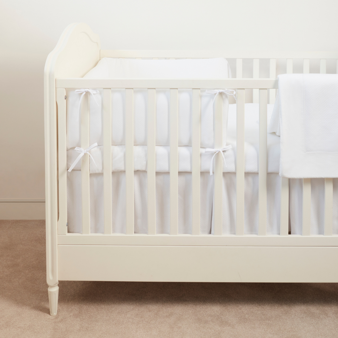 Diamond Pique Classic Crib