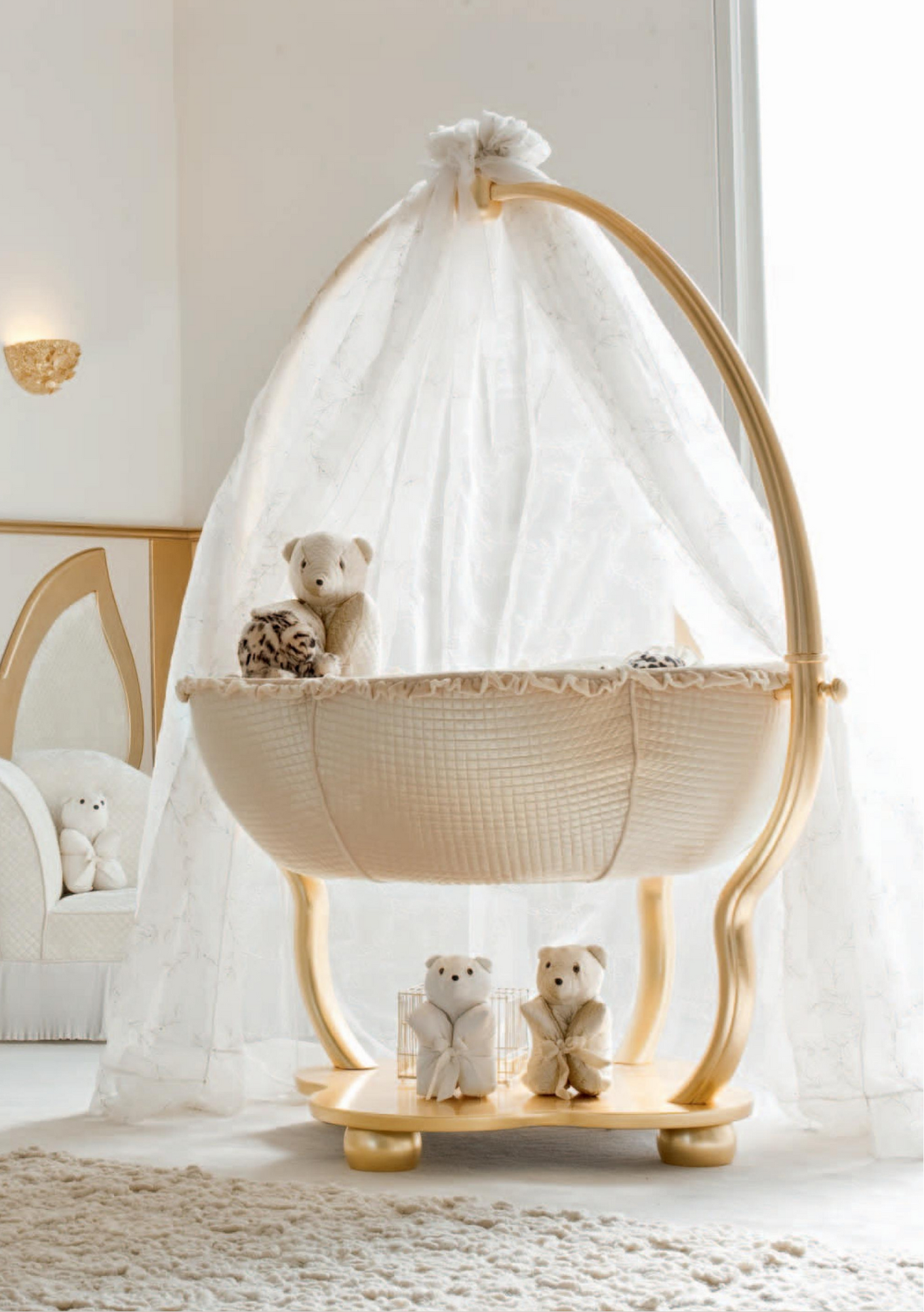 round-luxury-baby-crib